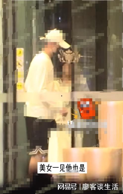 刘大锤爆料塌房男艺人视频,塌房男艺人视频曝光，娱乐圈再掀风波  第1张